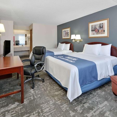 Days Inn & Suites By Wyndham Бентонвіль Екстер'єр фото
