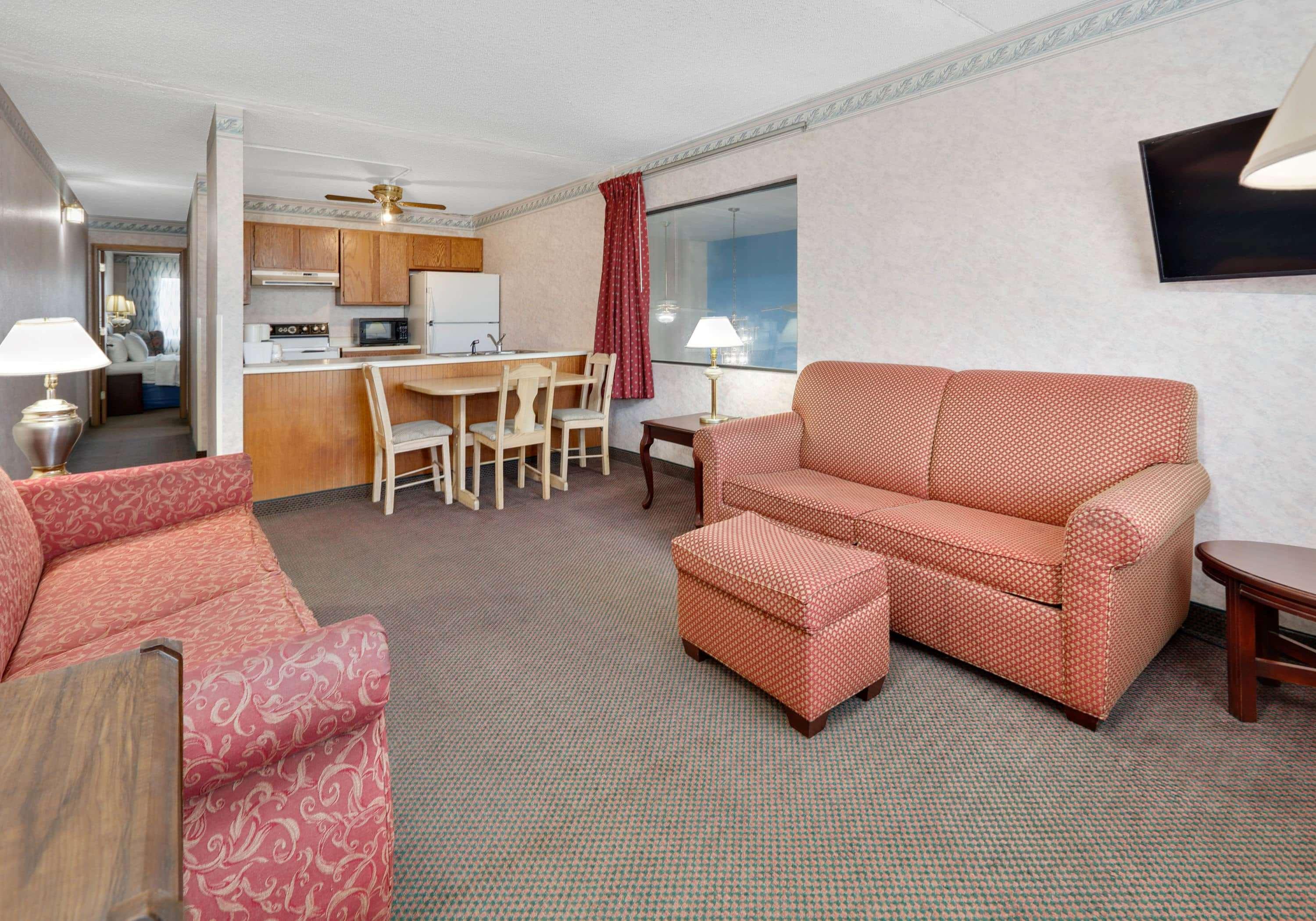 Days Inn & Suites By Wyndham Бентонвіль Екстер'єр фото